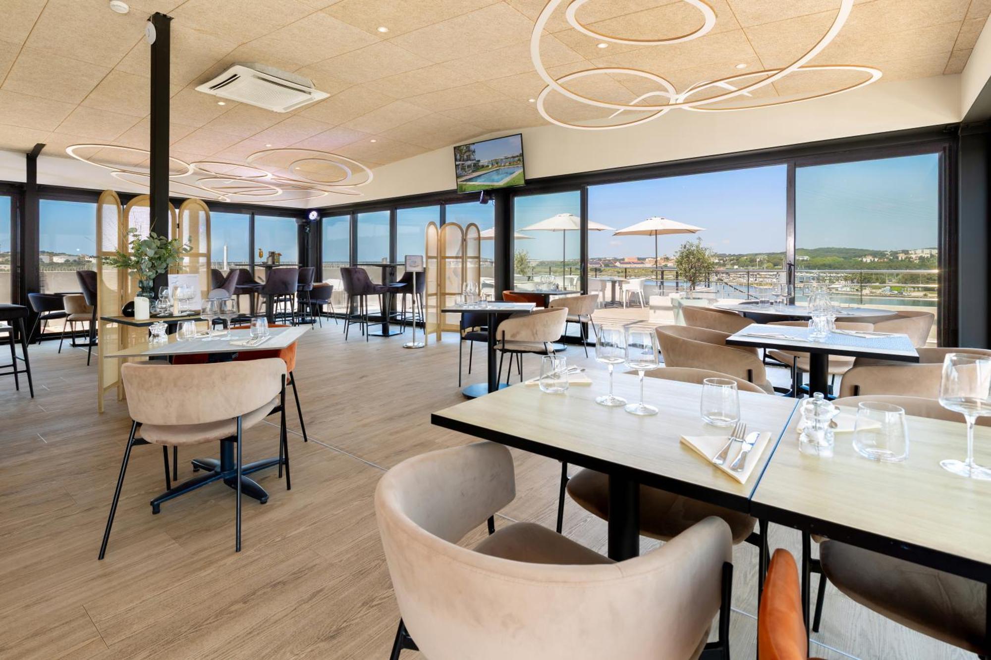 Golden Tulip Hotel & Rooftop Martigues Provence 外观 照片